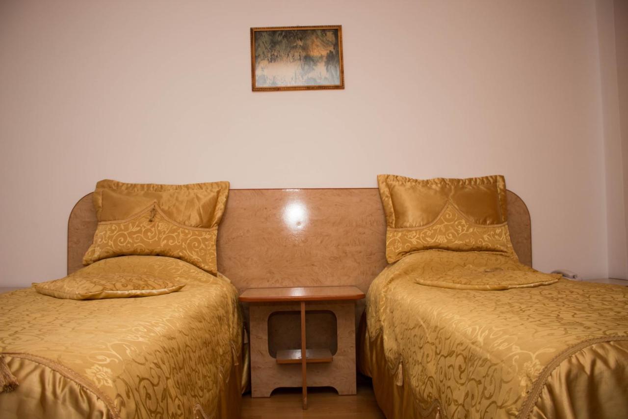 N&S Hotel Barlad Bîrlad 외부 사진
