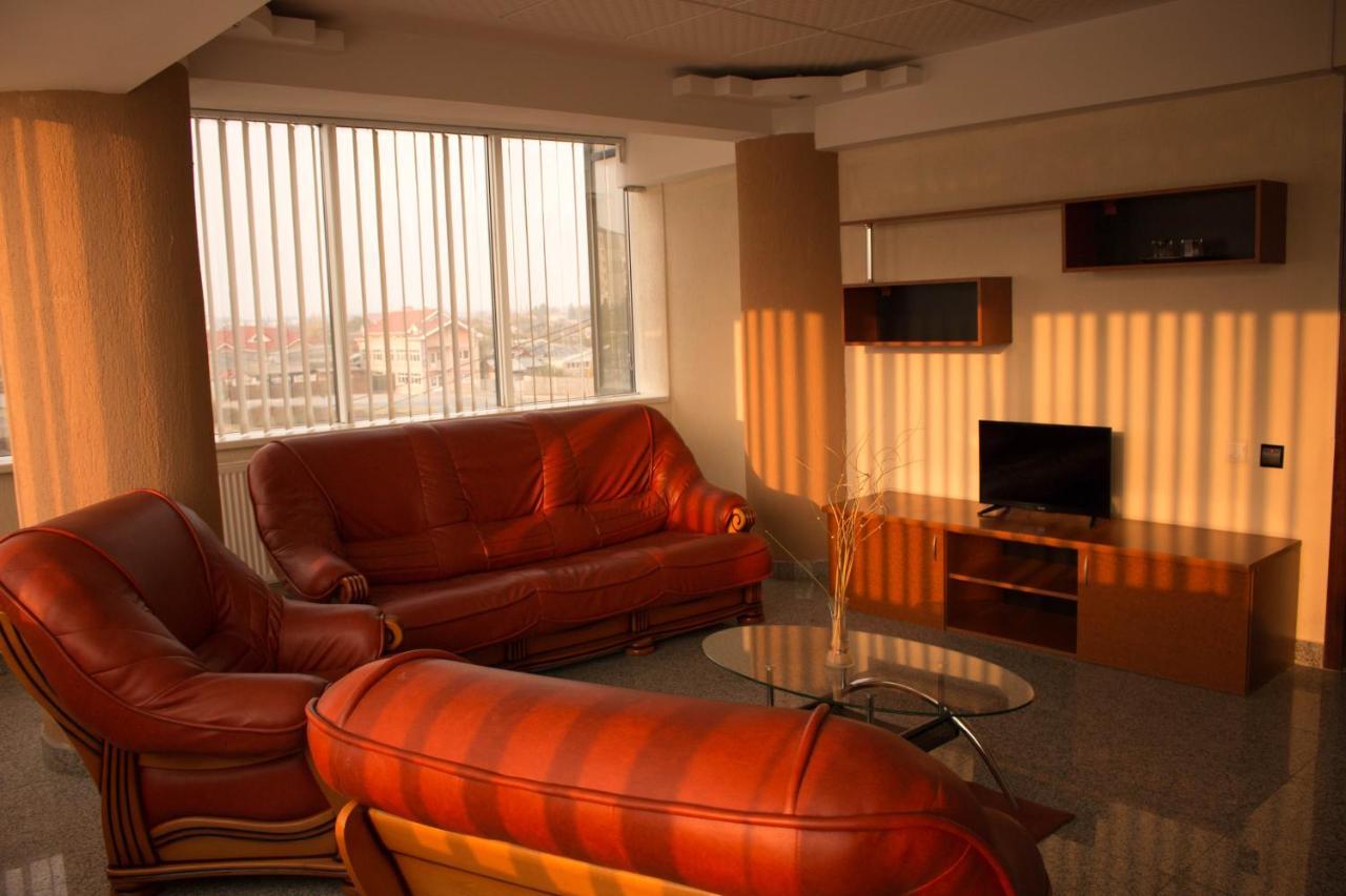 N&S Hotel Barlad Bîrlad 외부 사진
